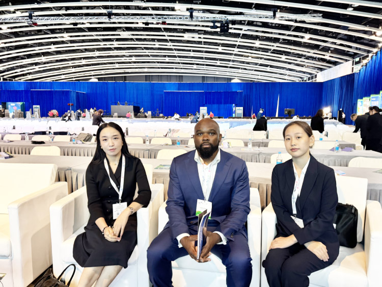 1758618197465591.jpg 2.jpg